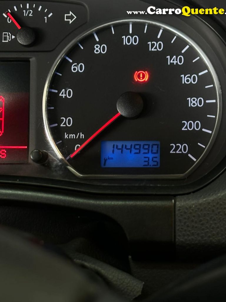 VOLKSWAGEN   POLO SED. COMFORT. 1.6 MI TOT. FLEX 8V   PRATA 2011 1.6 FLEX - Loja
