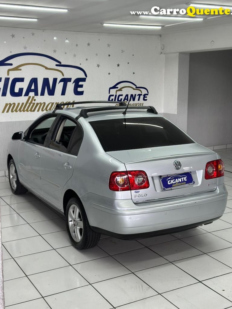 VOLKSWAGEN   POLO SED. COMFORT. 1.6 MI TOT. FLEX 8V   PRATA 2011 1.6 FLEX - Loja