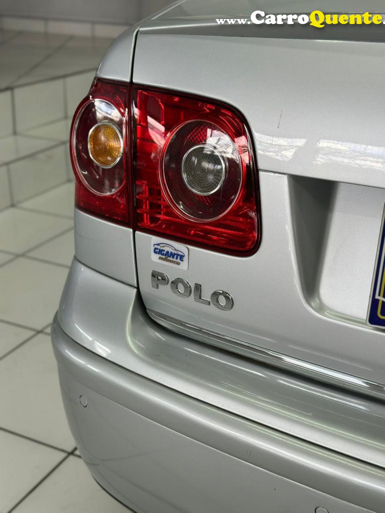 VOLKSWAGEN   POLO SED. COMFORT. 1.6 MI TOT. FLEX 8V   PRATA 2011 1.6 FLEX - Loja