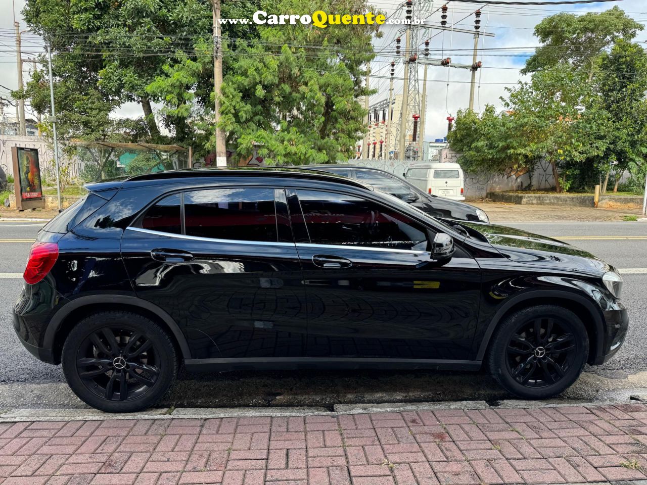 MERCEDES-BENZ   GLA 200 STYLE 1.6 TB 16VFLEX AUT.   PRETO 2015 1.6 FLEX - Loja