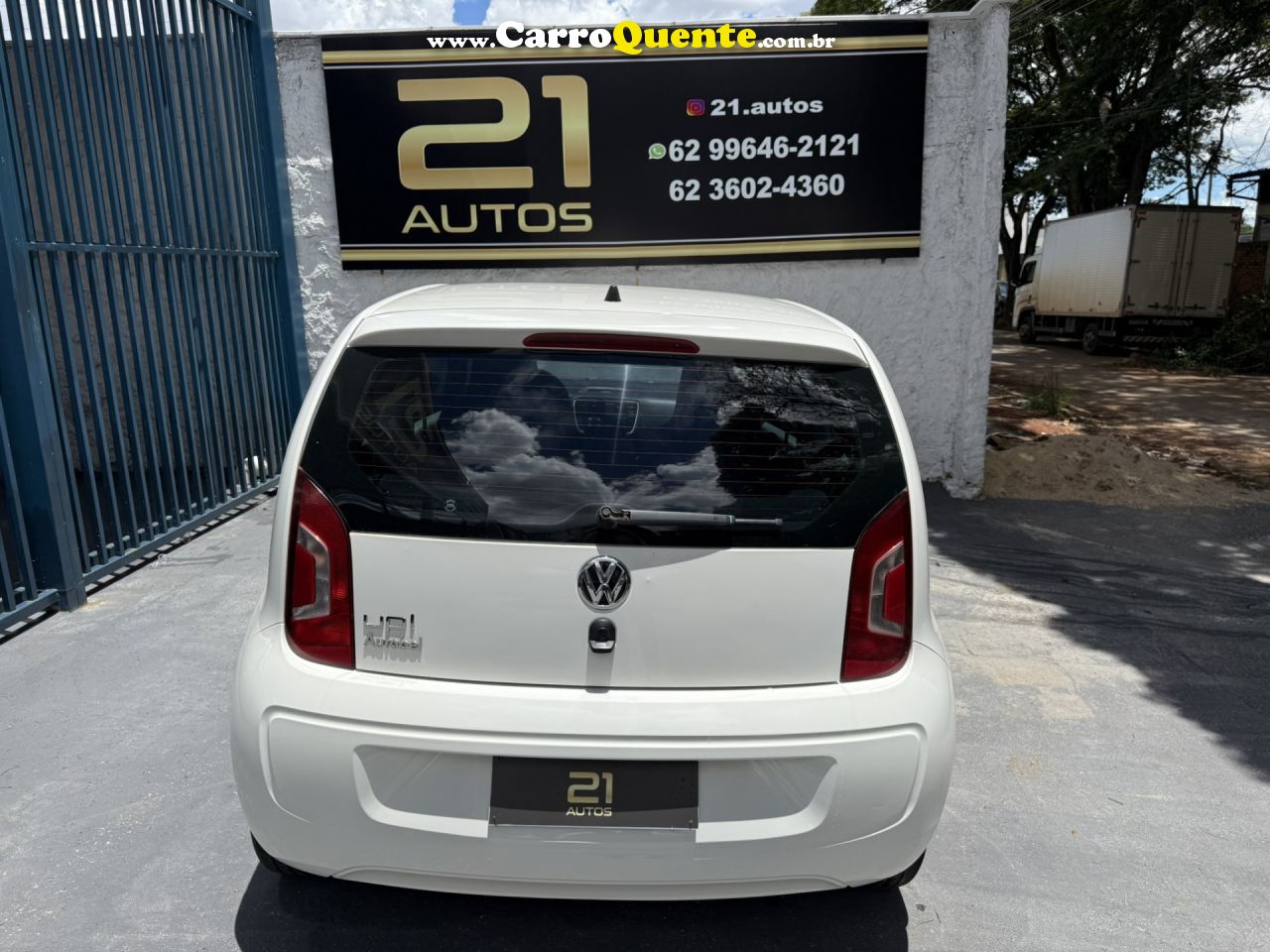 VOLKSWAGEN   UP! TAKE 1.0 T. FLEX 12V 3P   BRANCO 2017 1.0 FLEX - Loja