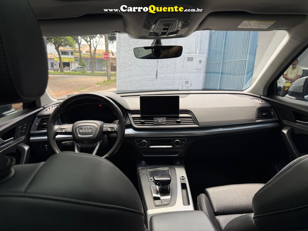 AUDI   Q5 AMBITION 2.0 TFSI QUATTRO S TRONIC   PRATA 2018 2.0 GASOLINA - Loja