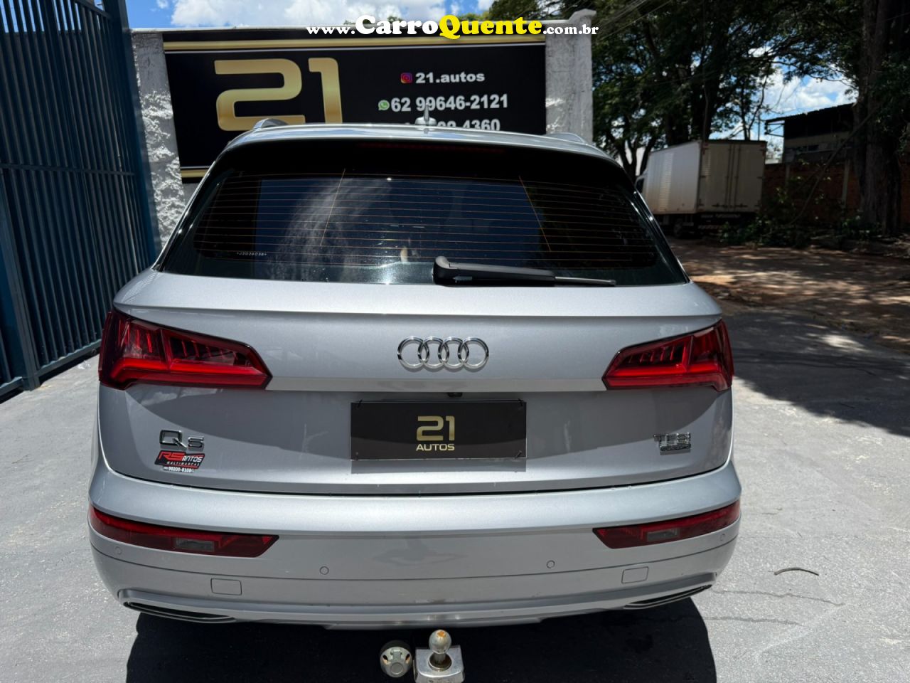 AUDI   Q5 AMBITION 2.0 TFSI QUATTRO S TRONIC   PRATA 2018 2.0 GASOLINA - Loja