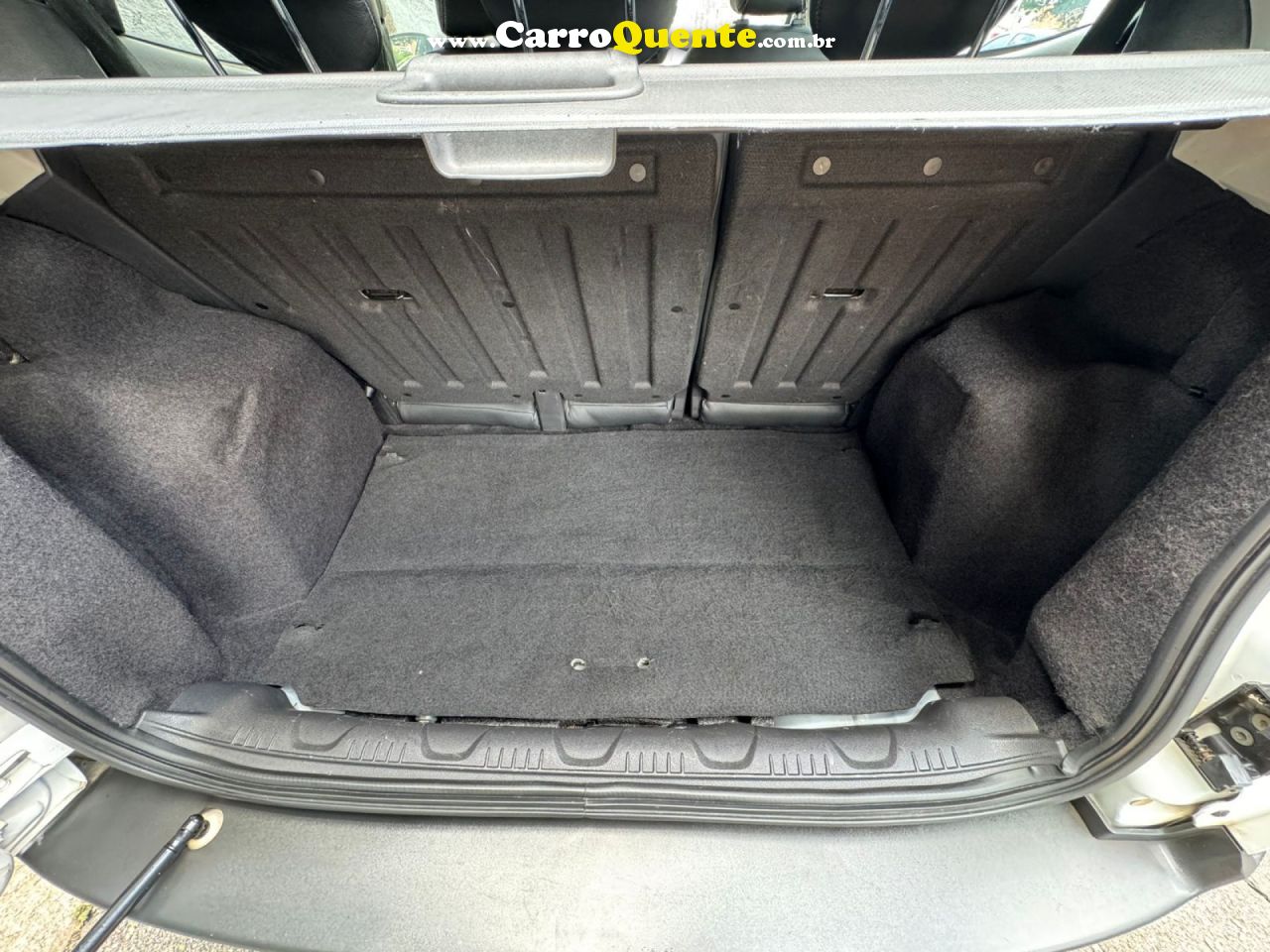 FORD   ECOSPORT TITANIUM 2.0 16V FLEX 5P AUT.   BRANCO 2013 2.0 FLEX - Loja