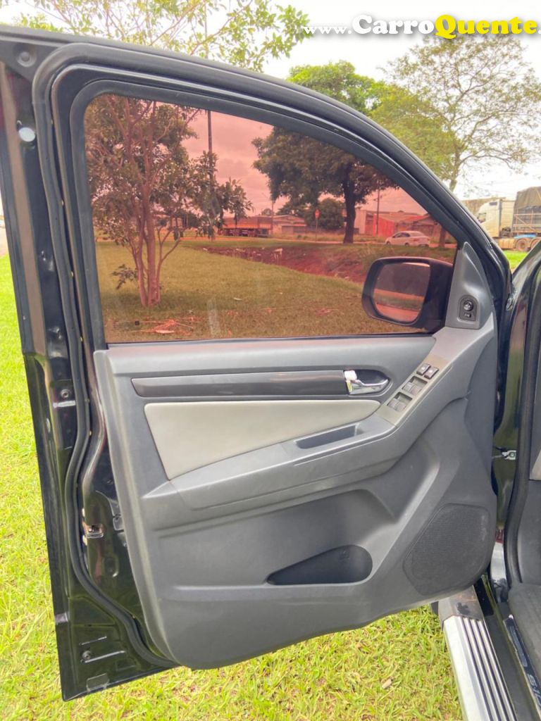 CHEVROLET   S10 PICK-UP LTZ 2.4 F.POWER 4X2 CD   PRETO 2013 2.4 FLEX - Loja