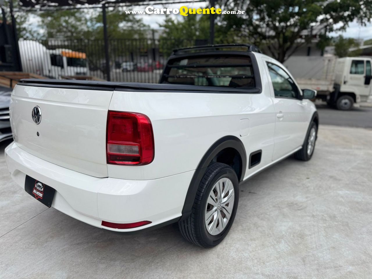 VOLKSWAGEN   SAVEIRO TRENDLINE 1.6 T.FLEX 8V   BRANCO 2019 1.6 GASOLINA - Loja