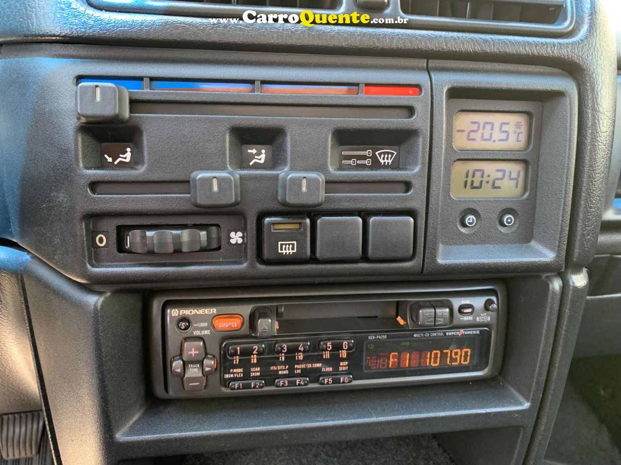 CHEVROLET   VECTRA GLSEXPRES.2.2 2.0 E 2.0 CD 8V   CINZA 1994 2.0 GASOLINA - Loja