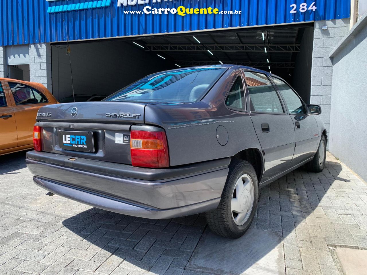 CHEVROLET   VECTRA GLSEXPRES.2.2 2.0 E 2.0 CD 8V   CINZA 1994 2.0 GASOLINA - Loja