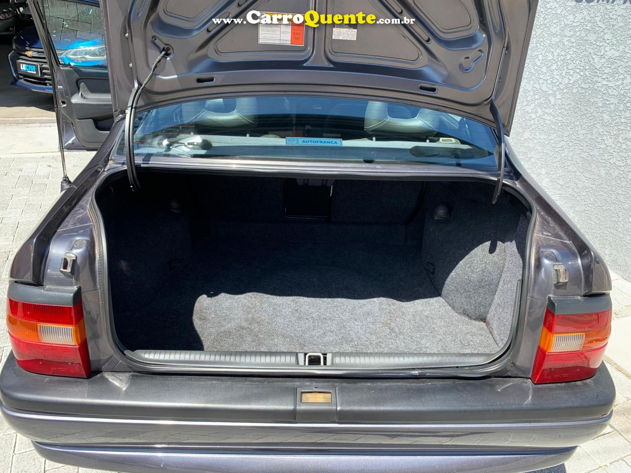 CHEVROLET   VECTRA GLSEXPRES.2.2 2.0 E 2.0 CD 8V   CINZA 1994 2.0 GASOLINA - Loja