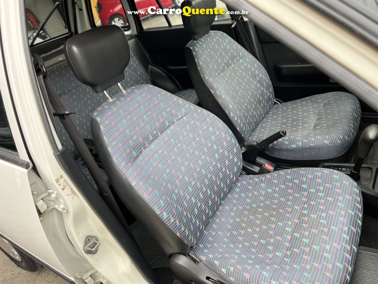 SUZUKI   SWIFT HATCH 1.0 3P E 5P   BRANCO 1998 1.0 GASOLINA - Loja