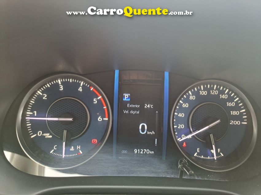 Toyota HILUX SW4 2.8 D-4D TURBO DIESEL SRX 4X4 AUTOMÁTICO - Loja