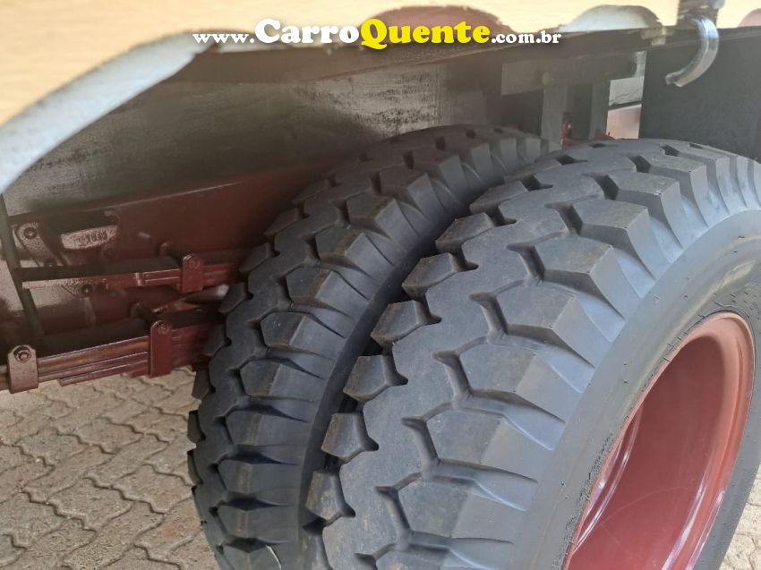 Mercedes-Benz 1113 L-1113 4x2 Graneleiro - Loja