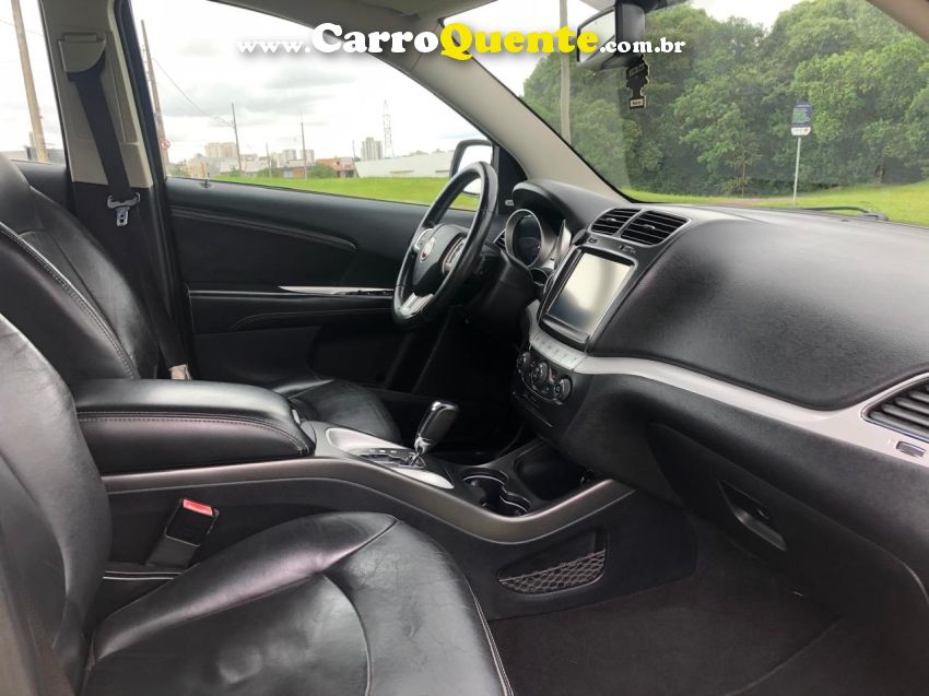 Fiat FREEMONT 2.4 PRECISION 16V GASOLINA 4P AUTOMÁTICO - Loja