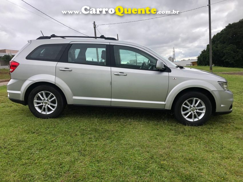 Fiat FREEMONT 2.4 PRECISION 16V GASOLINA 4P AUTOMÁTICO - Loja