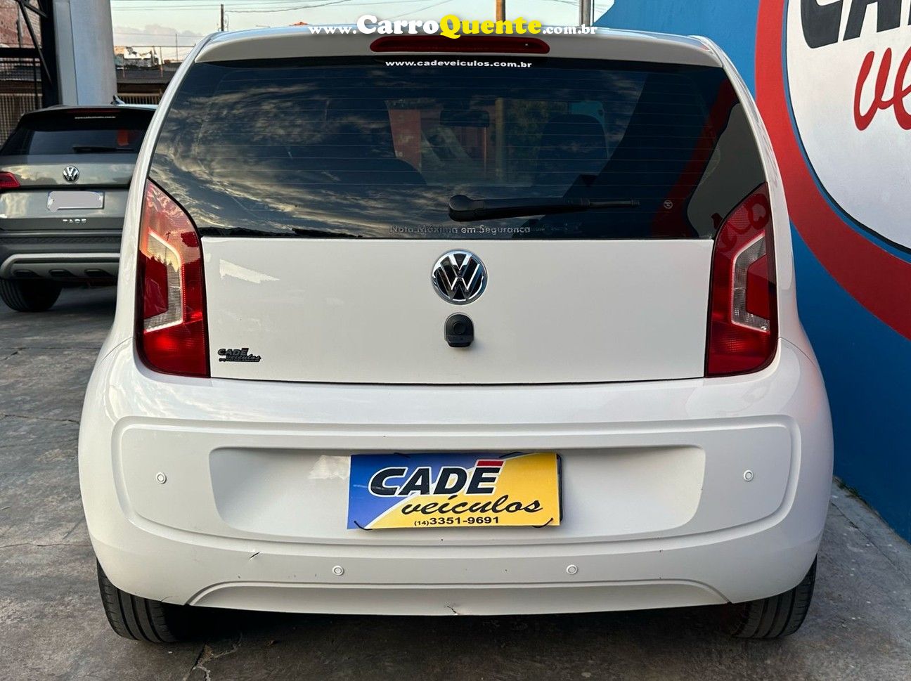 VOLKSWAGEN UP 1.0 MPI TAKE UP 12V 2015 - Loja
