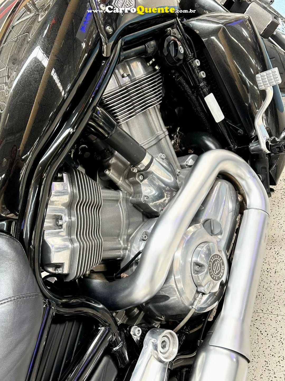 HARLEY-DAVIDSON V ROD MUSCLE 2015 - Loja