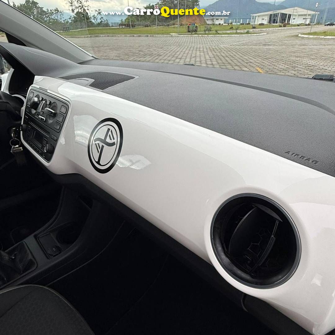 VOLKSWAGEN UP 1.0 TSI HIGH UP 12V 2017 - Loja