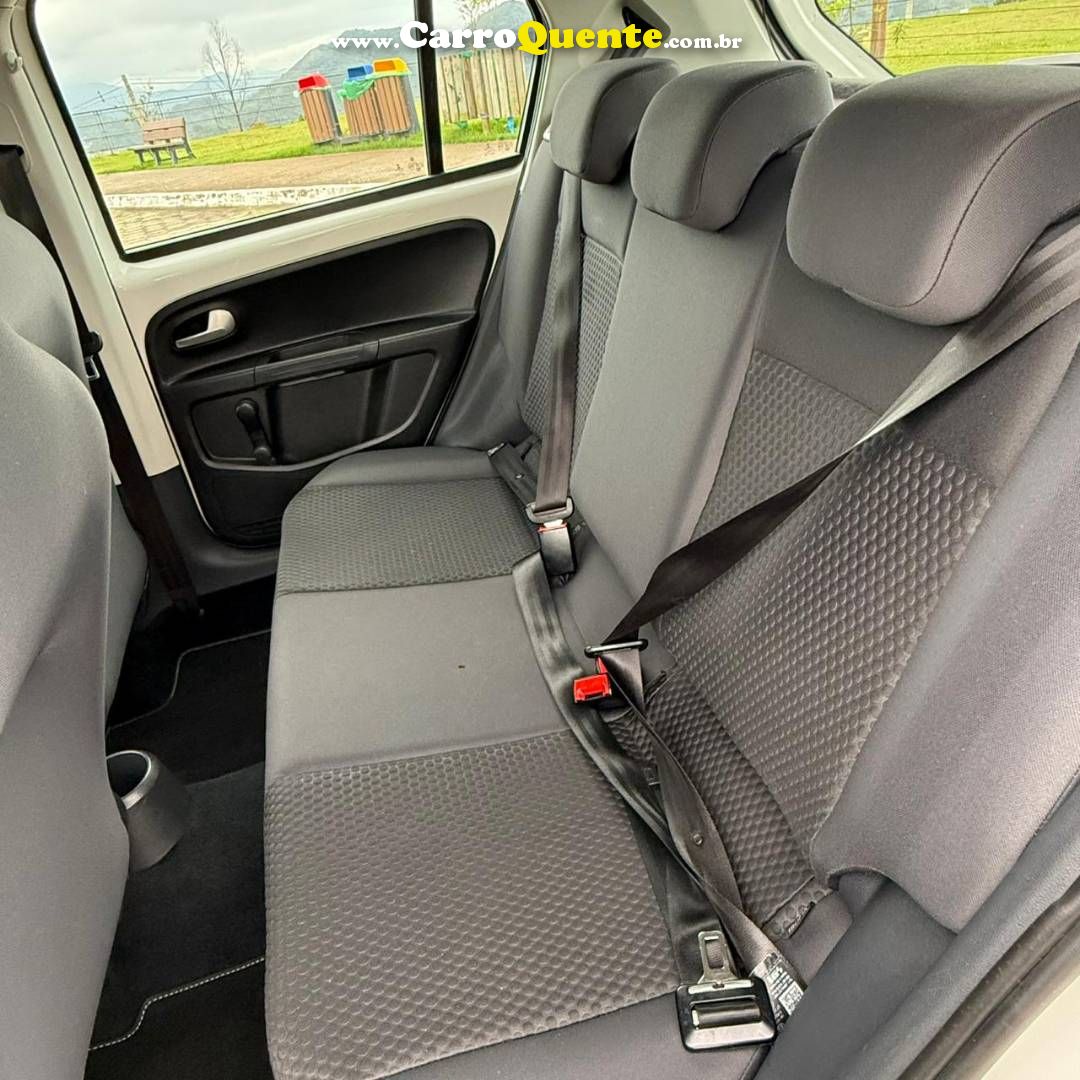 VOLKSWAGEN UP 1.0 TSI HIGH UP 12V 2017 - Loja