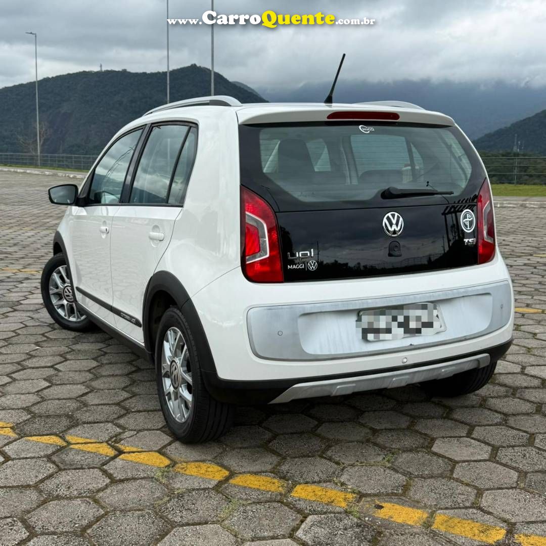 VOLKSWAGEN UP 1.0 TSI HIGH UP 12V 2017 - Loja