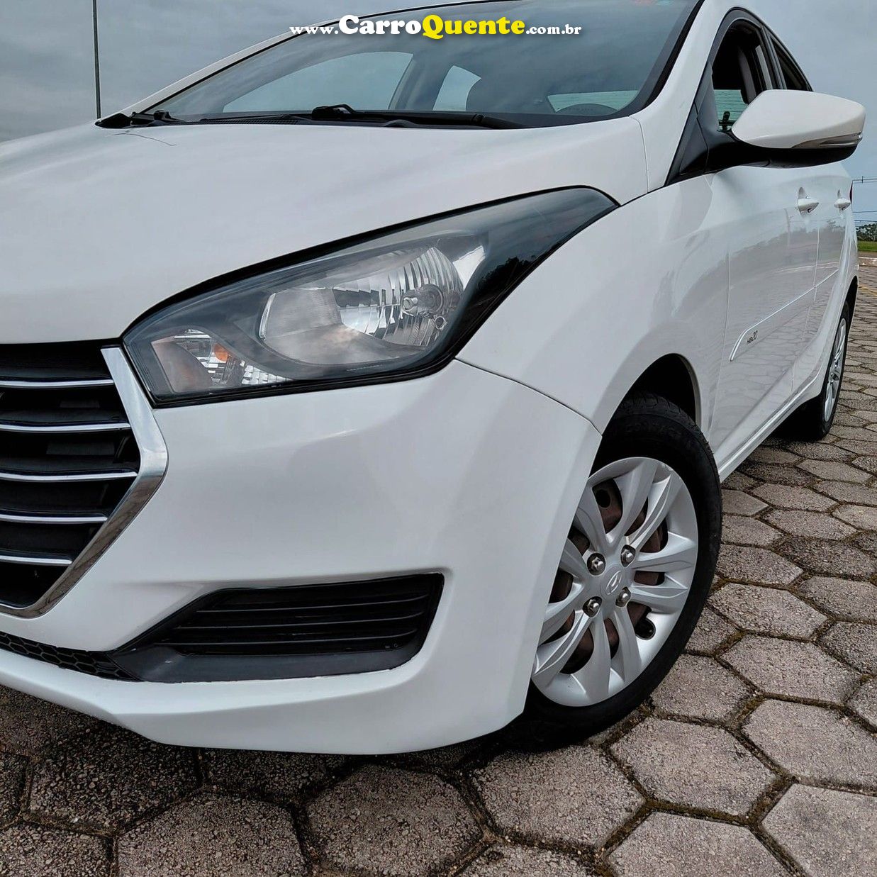 HYUNDAI HB20S 1.6 COMFORT PLUS 16V 2018 - Loja