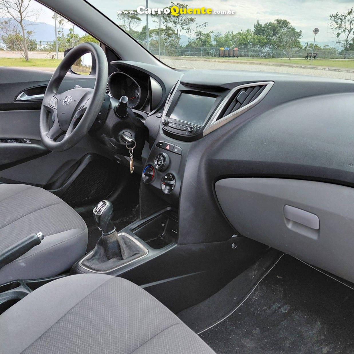 HYUNDAI HB20S 1.6 COMFORT PLUS 16V 2018 - Loja
