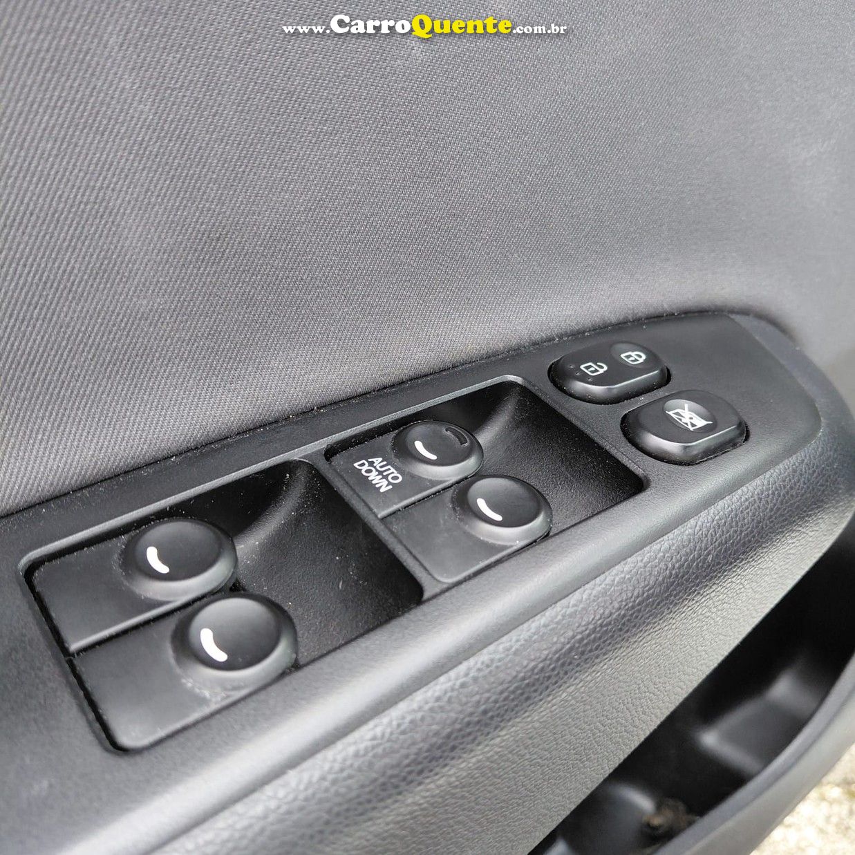 HYUNDAI HB20S 1.6 COMFORT PLUS 16V 2018 - Loja