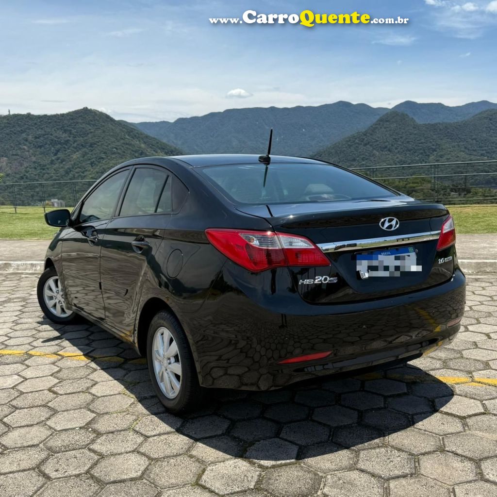 HYUNDAI HB20S 1.6 COMFORT PLUS 16V 2015 - Loja