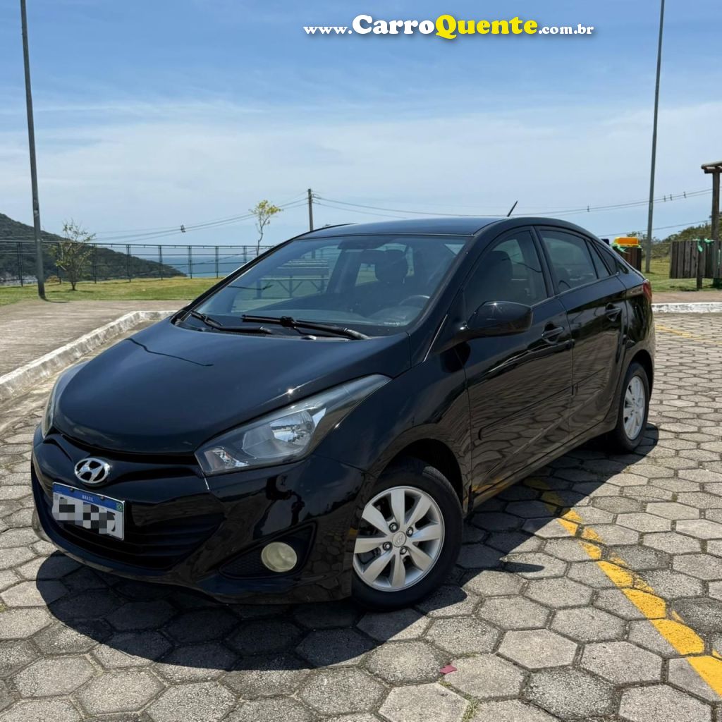 HYUNDAI HB20S 1.6 COMFORT PLUS 16V 2015 - Loja