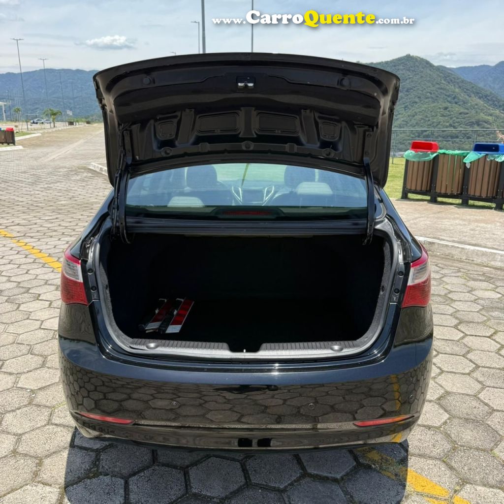 HYUNDAI HB20S 1.6 COMFORT PLUS 16V 2015 - Loja