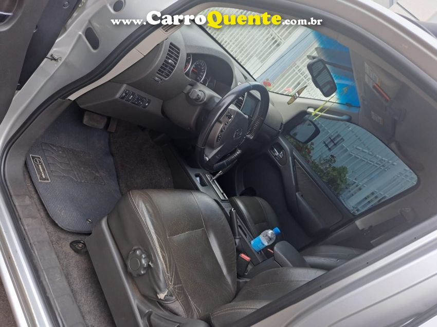 Nissan FRONTIER 2.5 SL 4X4 CD TURBO ELETRONIC DIESEL 4P AUTOMÁTICO - Loja