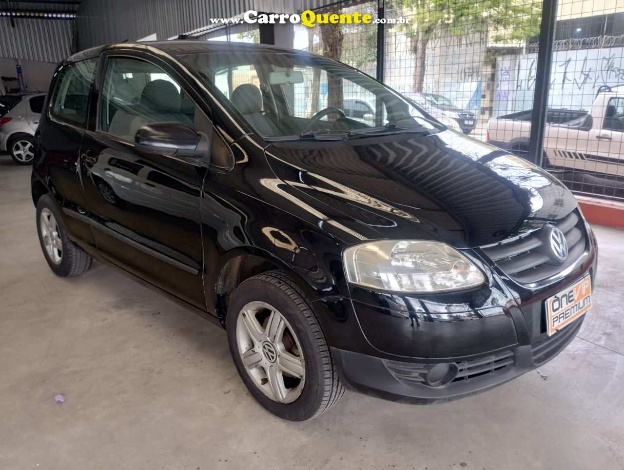 VOLKSWAGEN   FOX CITY 1.0MI 1.0MI TOTAL FLEX 8V 3P   PRETO 2009 1.0 FLEX - Loja