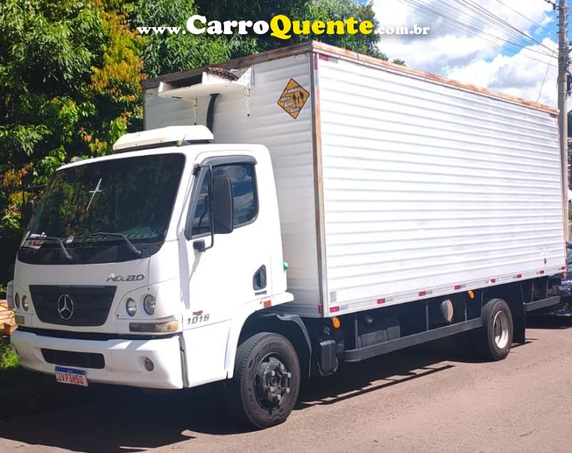 Mercedes-Benz Accelo 1016 Accelo 1016 2p Baú - Loja