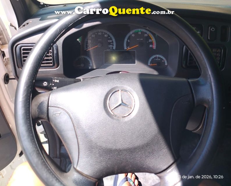 Mercedes-Benz Accelo 1016 Accelo 1016 2p Baú - Loja