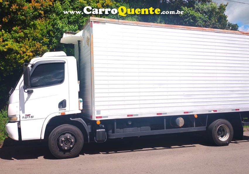 Mercedes-Benz Accelo 1016 Accelo 1016 2p Baú - Loja