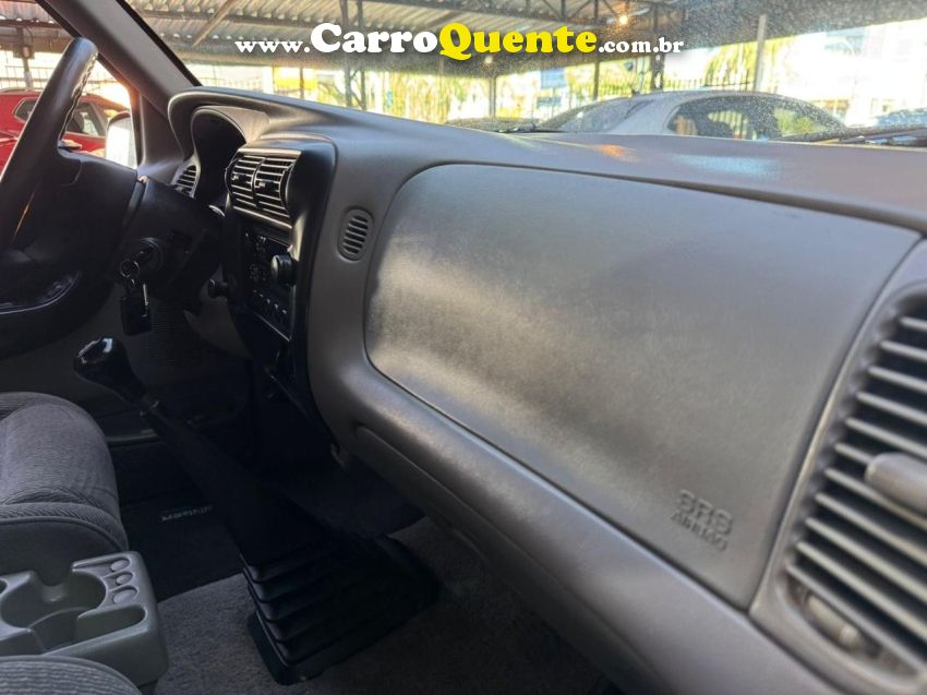 Ford RANGER 4.0 STX 4X2 CE V6 12V GASOLINA 2P MANUAL - Loja