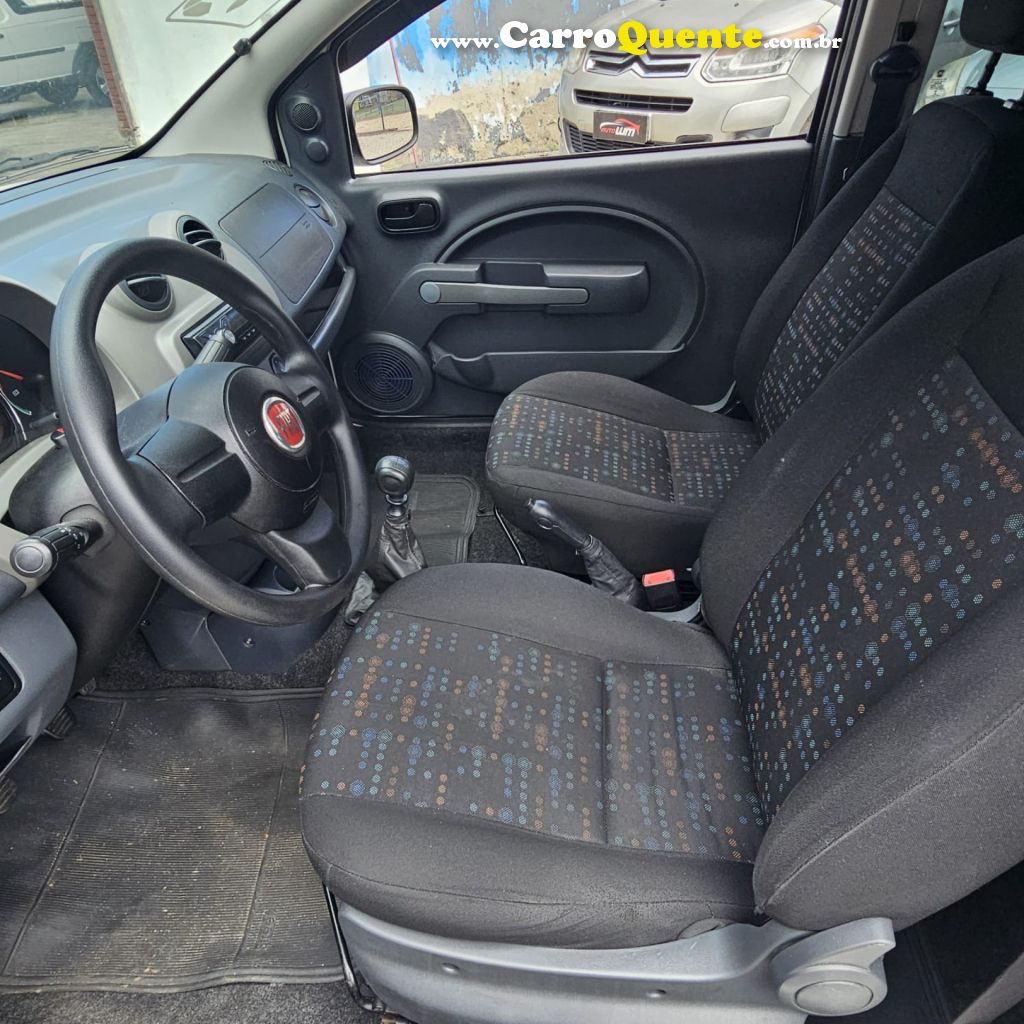 FIAT   UNO VIVACE CELEB. 1.0 EVO F. FLEX 8V 3P   BRANCO 2015 1.0 FLEX - Loja