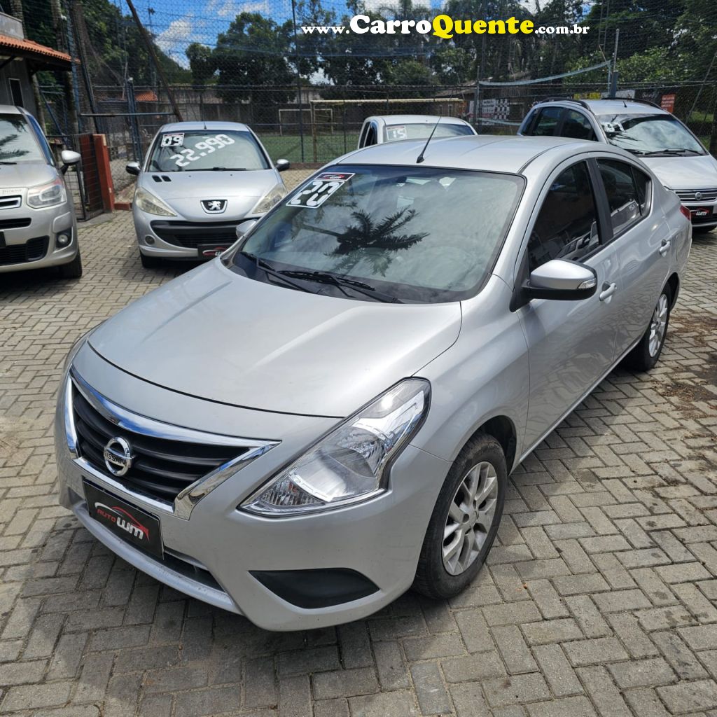 NISSAN   VERSA SV 1.6 16V FLEXSTART 4P AUT.   PRATA 2020 1.6 GASOLINA - Loja