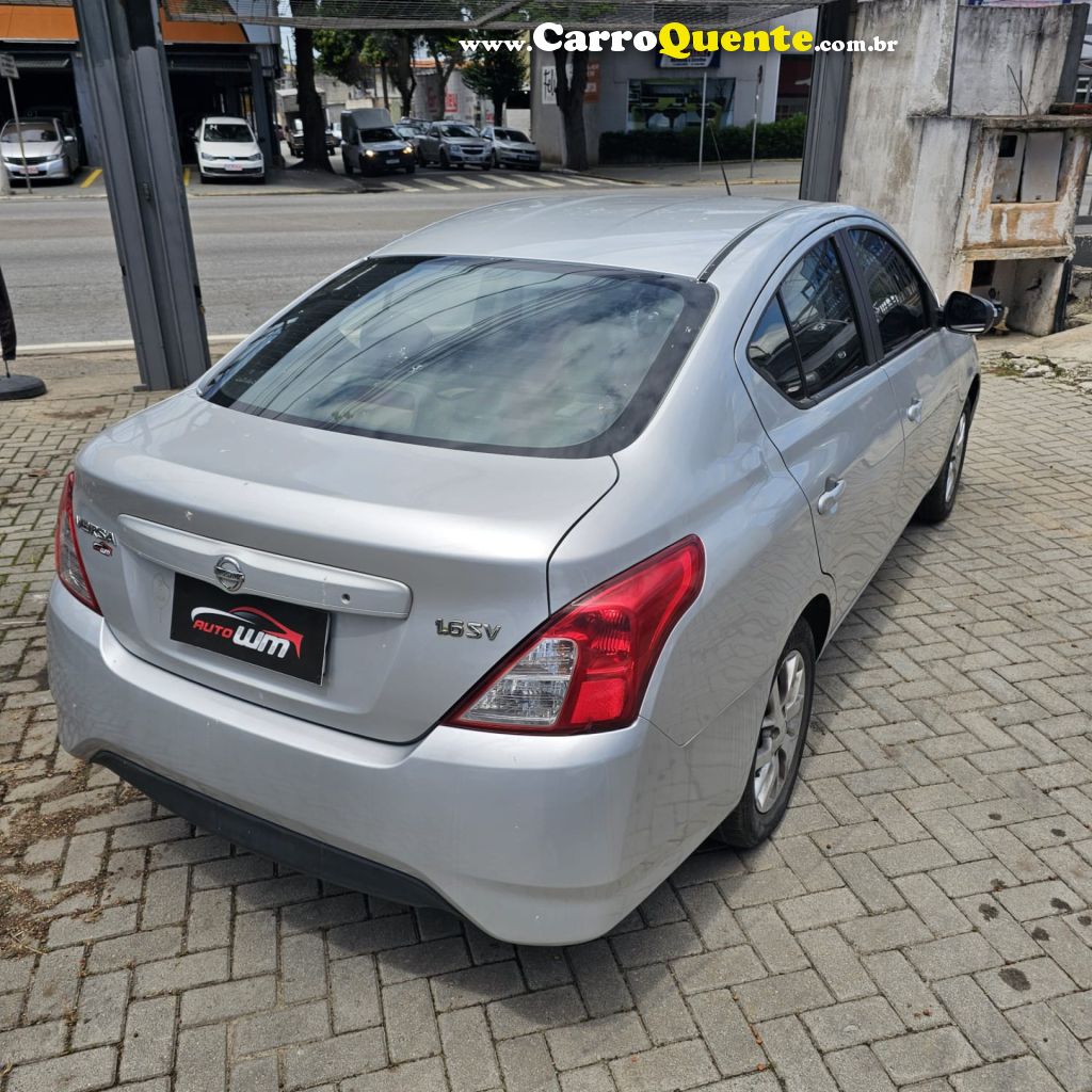 NISSAN   VERSA SV 1.6 16V FLEXSTART 4P AUT.   PRATA 2020 1.6 GASOLINA - Loja