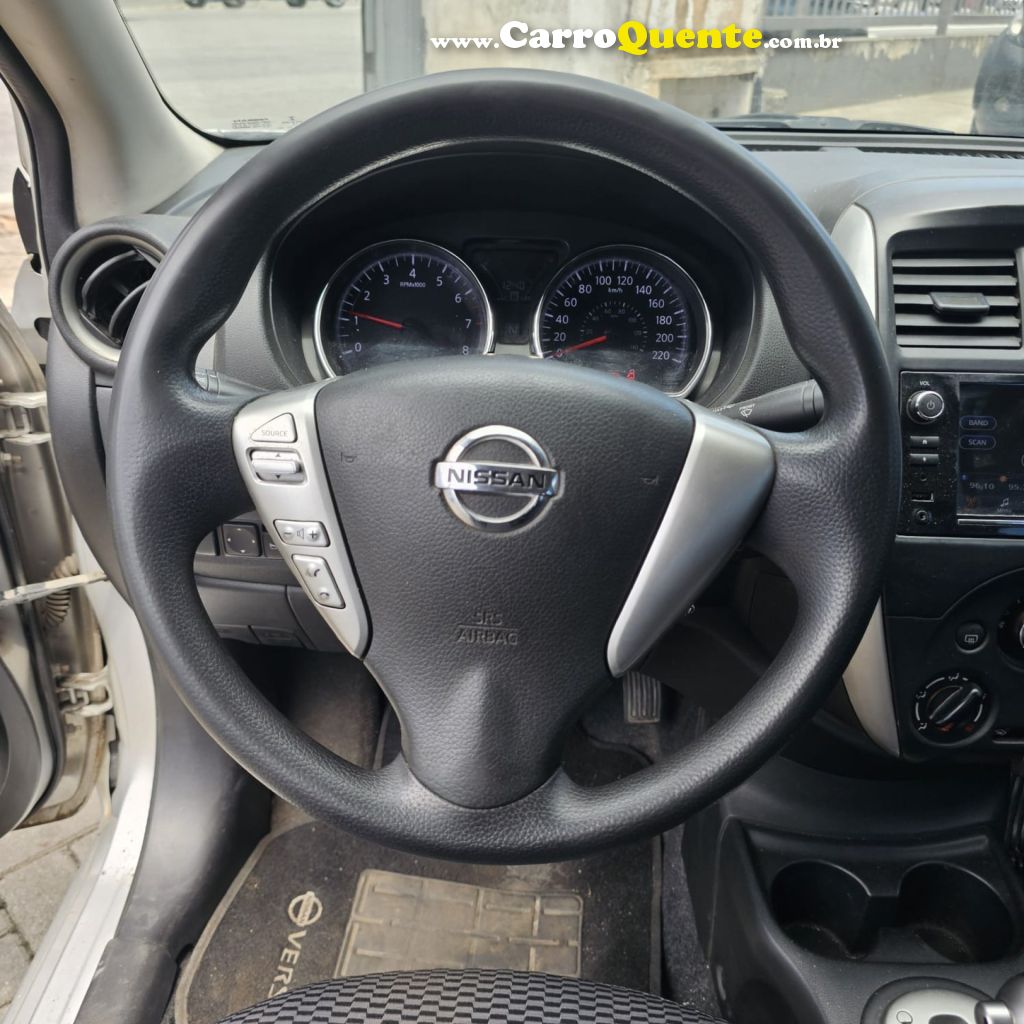 NISSAN   VERSA SV 1.6 16V FLEXSTART 4P AUT.   PRATA 2020 1.6 GASOLINA - Loja