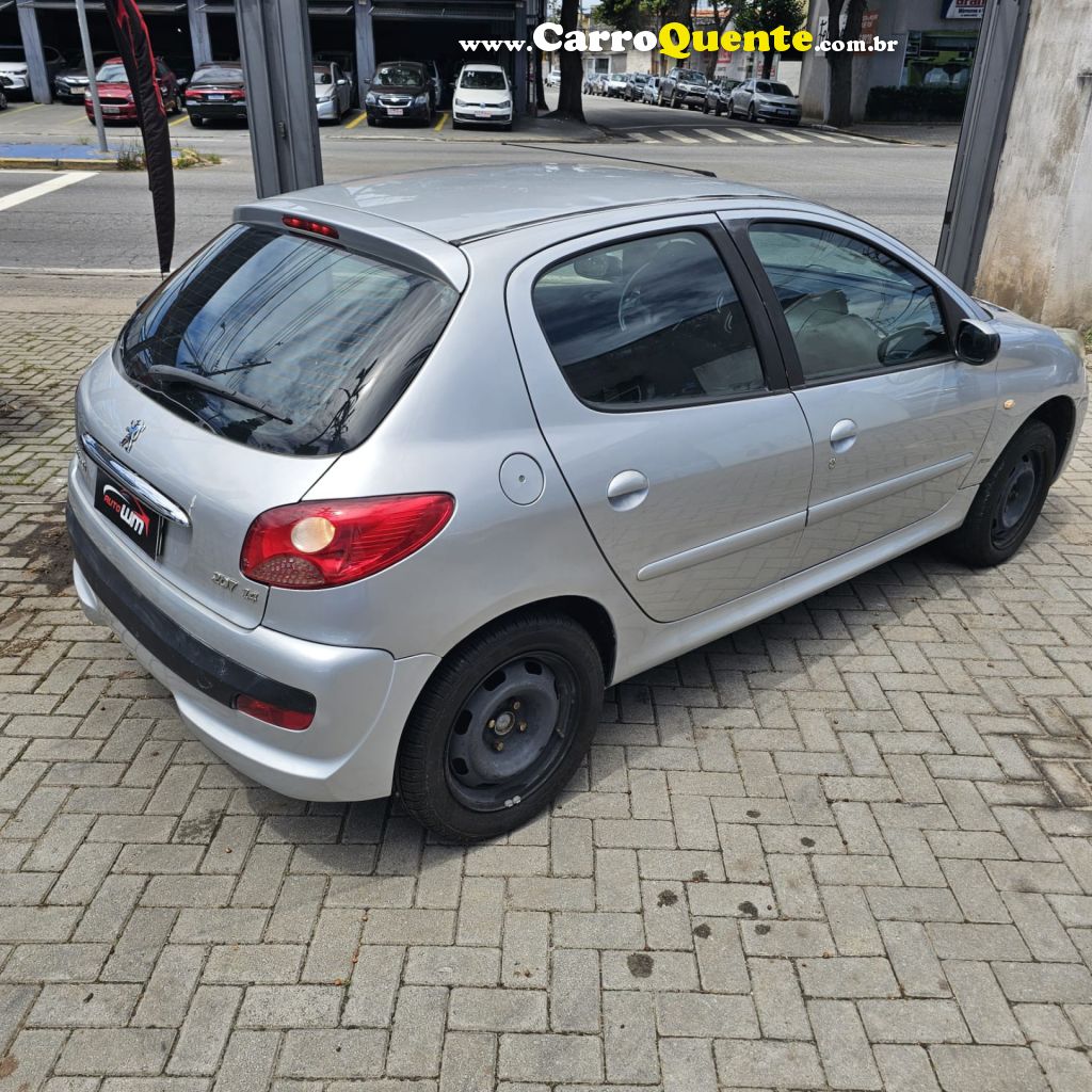 PEUGEOT   207 XR SPORT 1.4 FLEX 8V 5P   PRATA 2008 1.4 FLEX - Loja