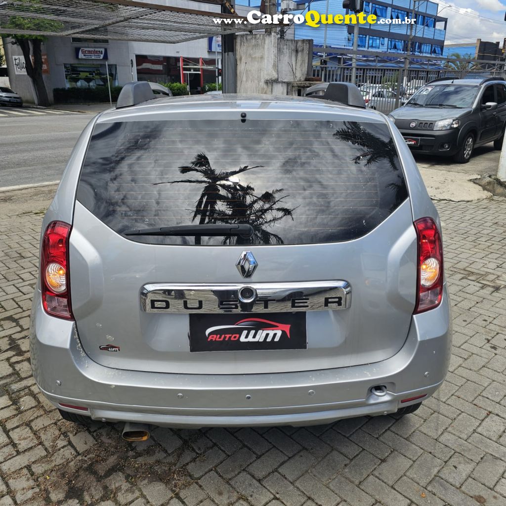 RENAULT   DUSTER DYNAMIQUE 1.6 FLEX 16V MEC.   PRATA 2012 1.6 FLEX - Loja