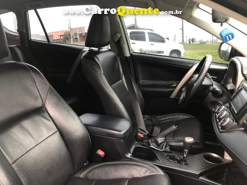 Toyota RAV4 2.0 4X2 16V GASOLINA 4P AUTOMÁTICO - Loja