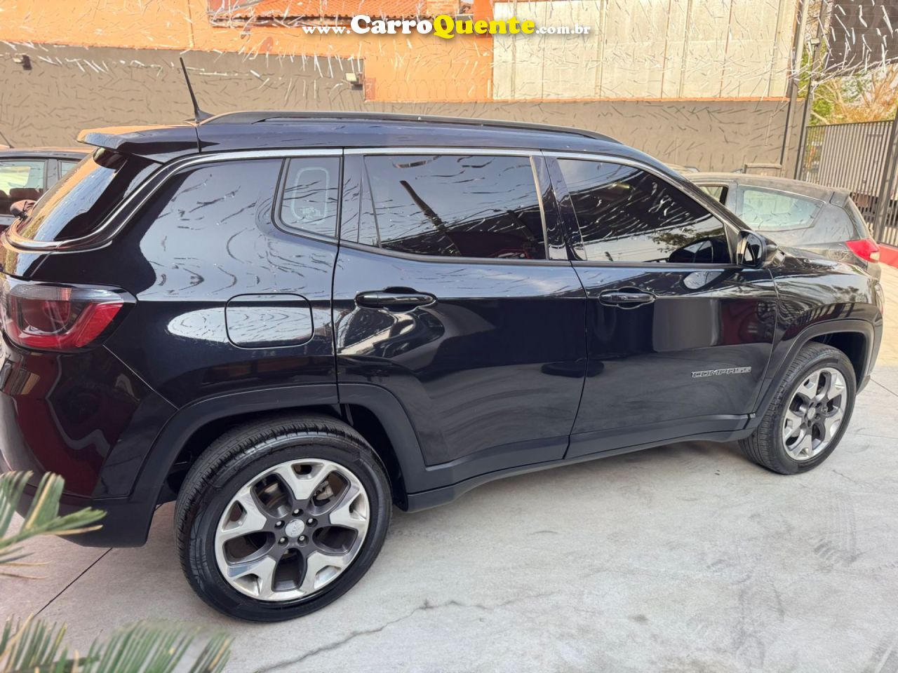 JEEP   COMPASS LONGITUDE 2.0 4X4 DIES. 16V AUT.   PRETO 2020 2.0 DIESEL - Loja