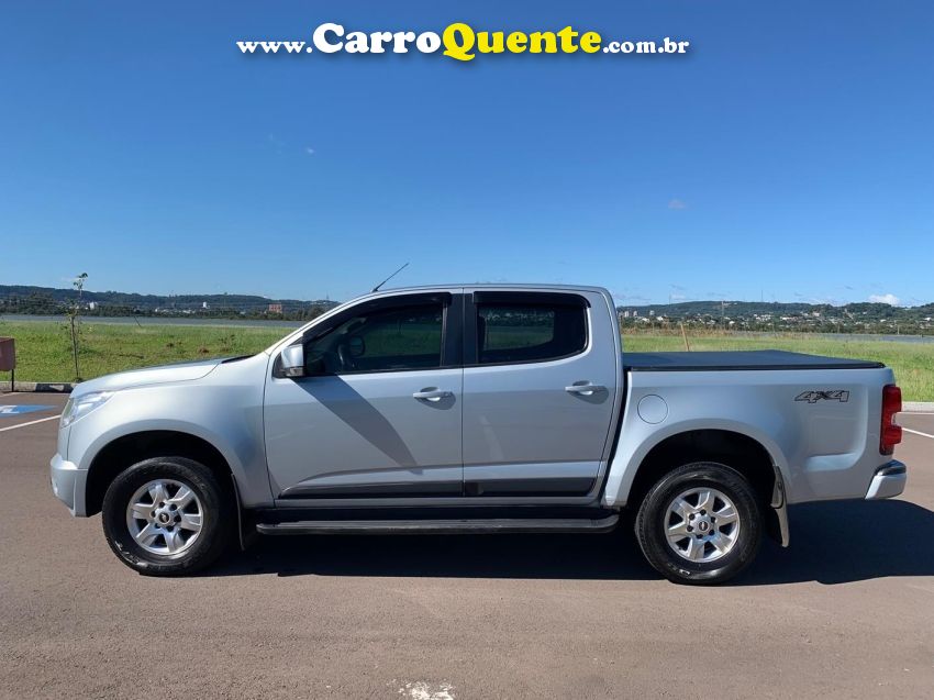 Chevrolet S10 2.8 LT 4X4 CD 16V TURBO DIESEL 4P MANUAL - Loja