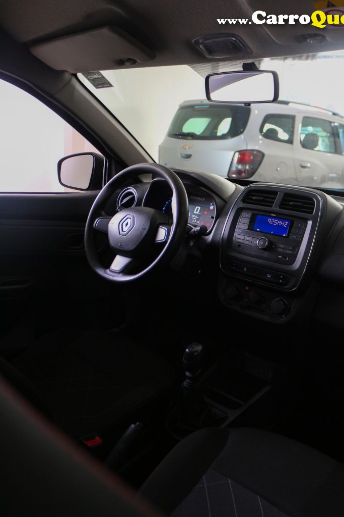 RENAULT   KWID ZEN 1.0 FLEX 12V 5P MEC.   PRETO 2023 1.0 FLEX - Loja
