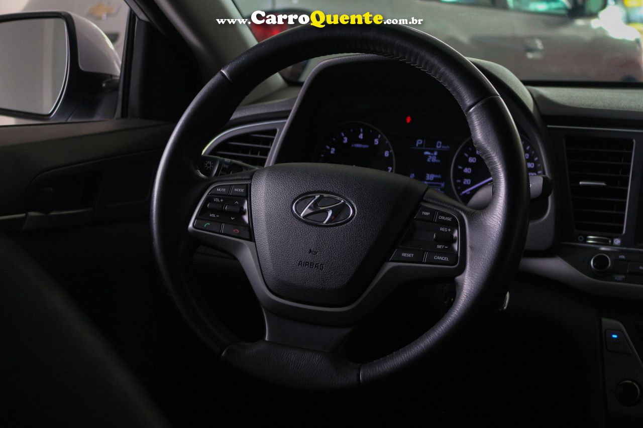 HYUNDAI   ELANTRA 2.0 16V FLEX AUT.   PRATA 2018 2.0 FLEX - Loja