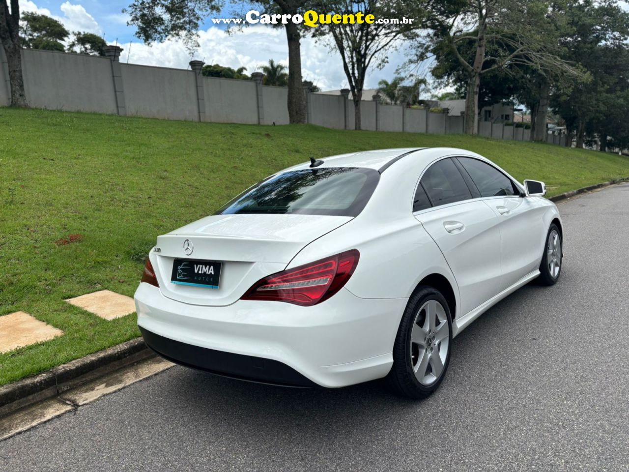 MERCEDES-BENZ   CLA 180 1.6 CGI GASOLINA 7G-DCT   BRANCO 2018 1.6 GASOLINA - Loja