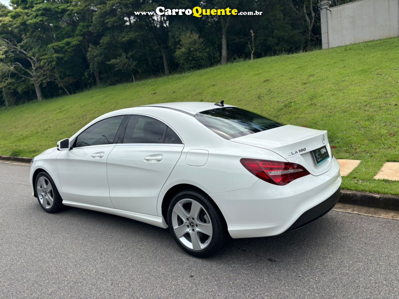 MERCEDES-BENZ   CLA 180 1.6 CGI GASOLINA 7G-DCT   BRANCO 2018 1.6 GASOLINA - Loja