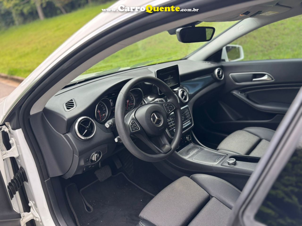 MERCEDES-BENZ   CLA 180 1.6 CGI GASOLINA 7G-DCT   BRANCO 2018 1.6 GASOLINA - Loja