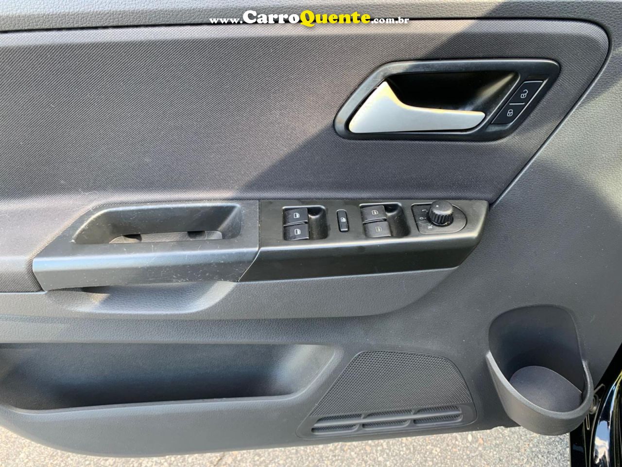 VOLKSWAGEN   FOX 1.6 MI TOTAL FLEX 8V 5P   PRETO 2013 1.6 FLEX - Loja